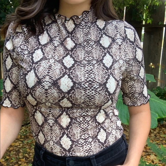 Keep It Fresh Snake Print Turtleneck Top - Picture 3 of 4
